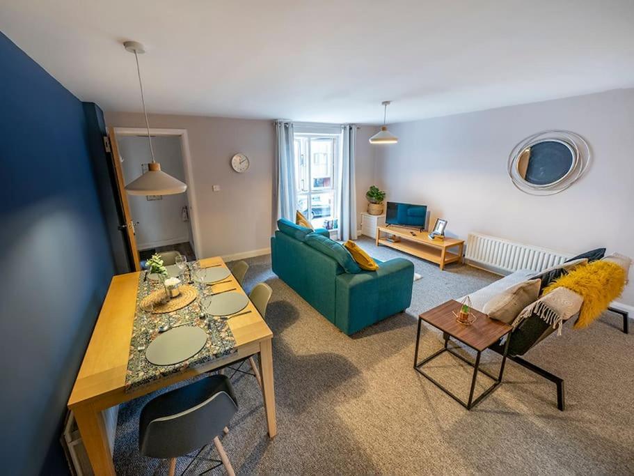 Lovely 2 Bedroom Apt At Ormeau Park W/ Free Parking بلفاست المظهر الخارجي الصورة
